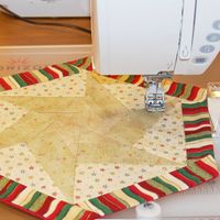 Goldenes Garn für Ihre Weihnachtsdeko